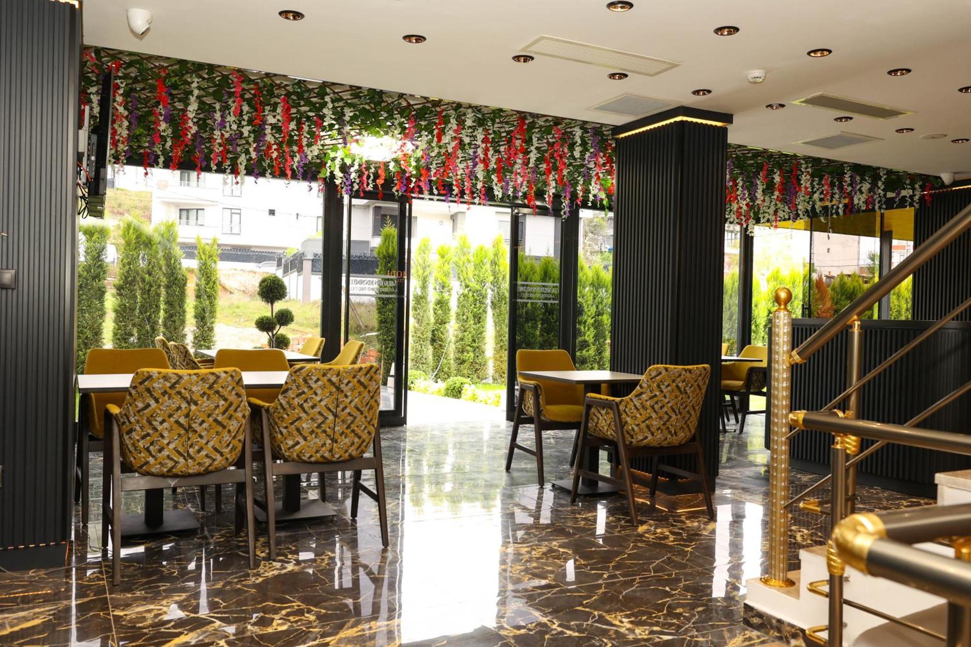 Gardenmode Airport Hotel Tasoluk ภายนอก รูปภาพ